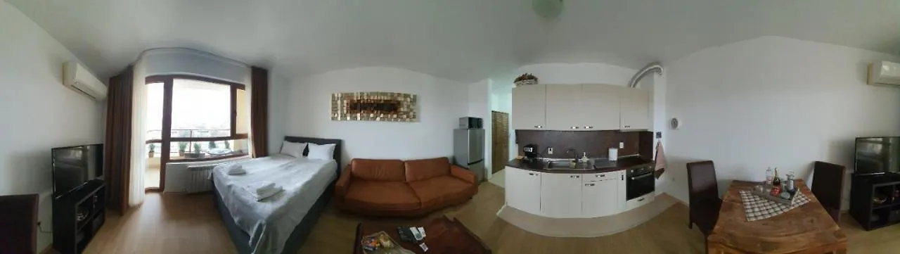 Студио Тони Varna 0*,  Bulgaria